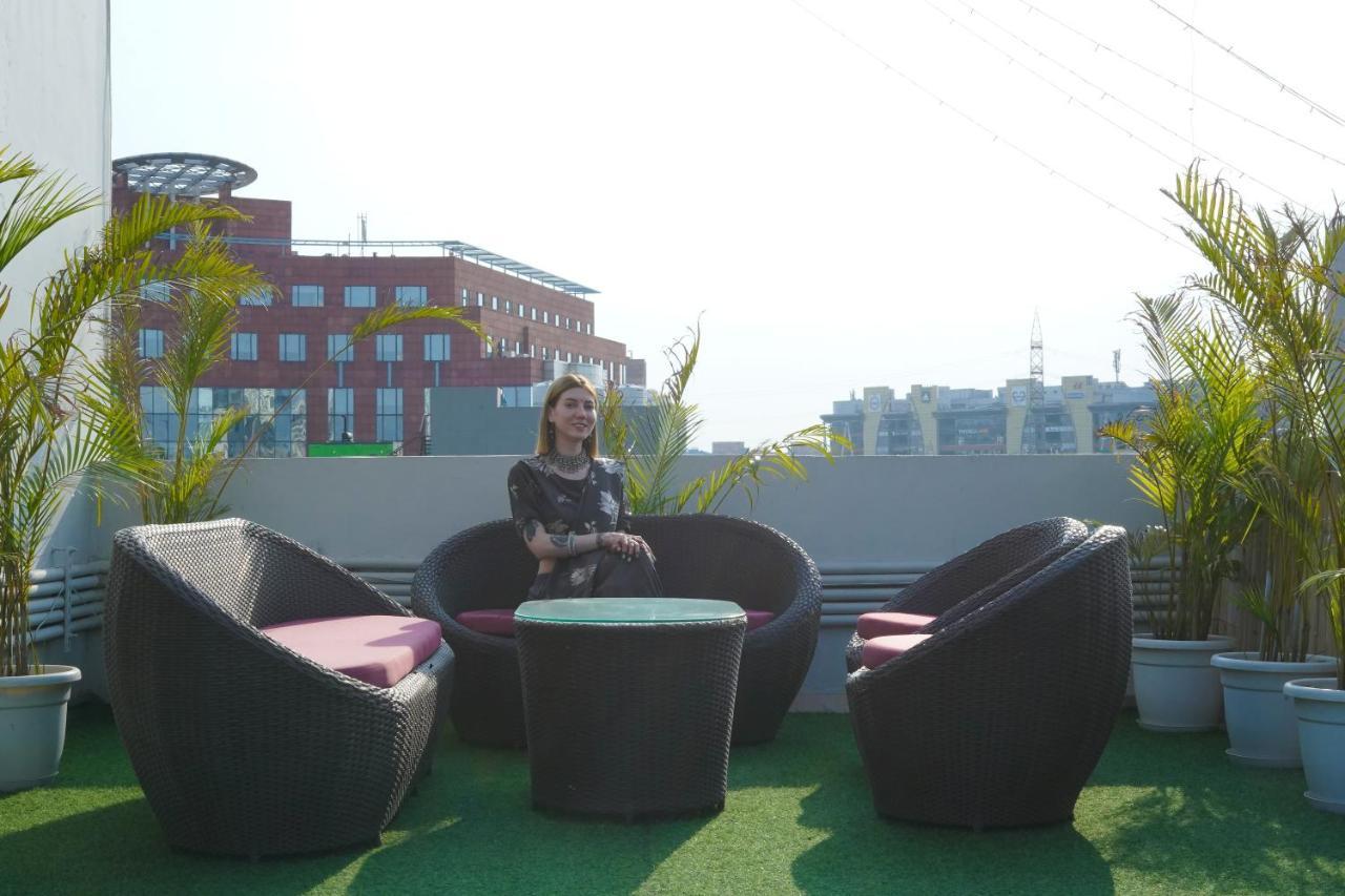 Saltstayz Hotel Huda City Center Gurgaon Eksteriør billede